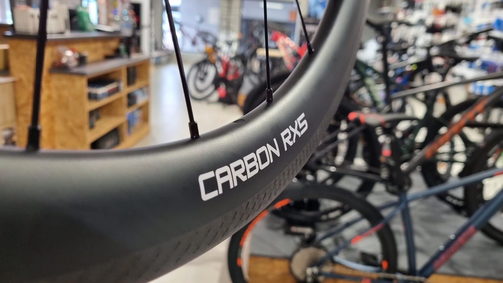 The Benefits of Carbon Road Cycling Wheels vs Aluminium